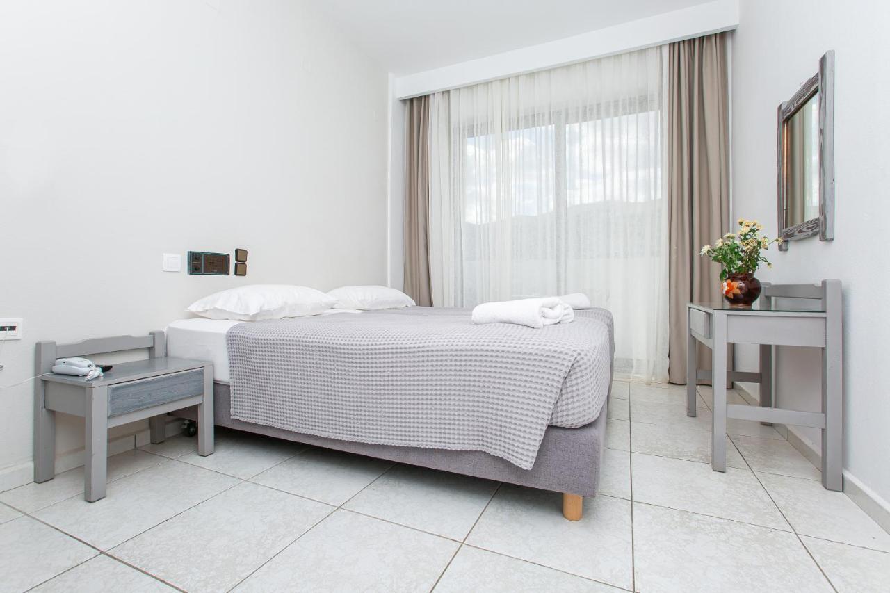 Hermes Hotel Malia  Exterior photo