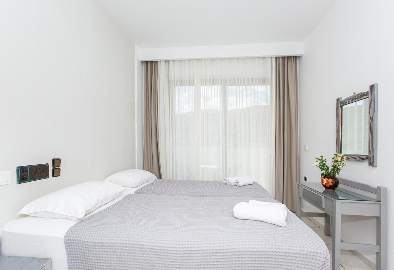 Hermes Hotel Malia  Exterior photo