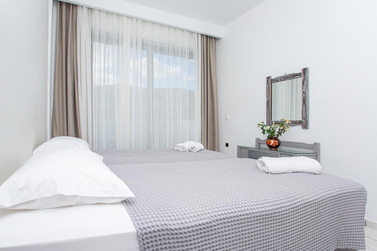 Hermes Hotel Malia  Exterior photo